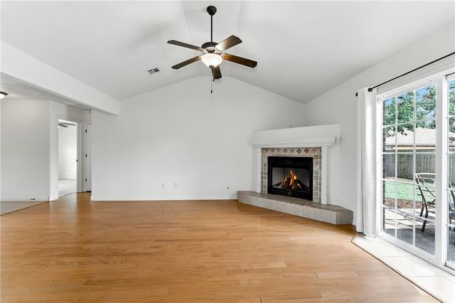 3839 W Mahogany Drive, Fayetteville, AR 72704