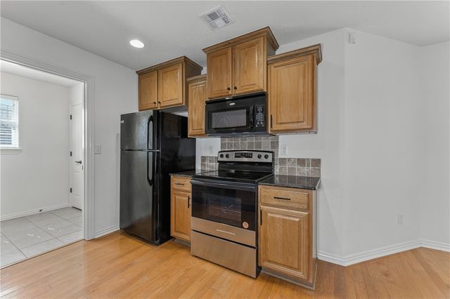 3839 W Mahogany Drive, Fayetteville, AR 72704