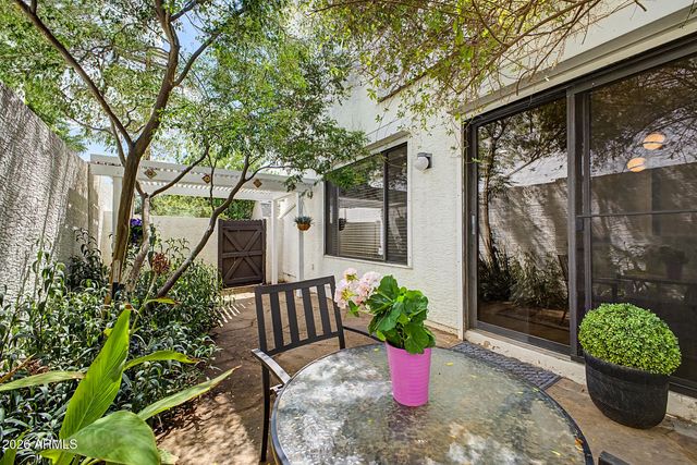 727 W MARYLAND Avenue 6, Phoenix, AZ 85013