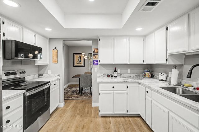 727 W MARYLAND Avenue 6, Phoenix, AZ 85013