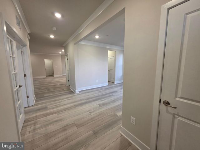 6604 QUEENSBURY ST, Middle River, MD 21220