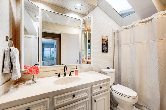 212 Overlook CT, Wimberley, TX 78676