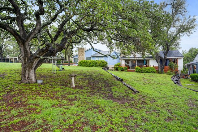 212 Overlook CT, Wimberley, TX 78676