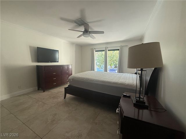 2208 Plaza Del Puerto, Las Vegas, NV 89102