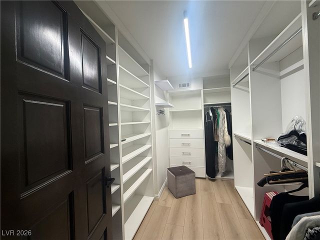 2208 Plaza Del Puerto, Las Vegas, NV 89102