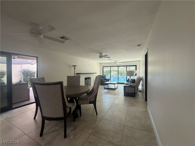 2208 Plaza Del Puerto, Las Vegas, NV 89102