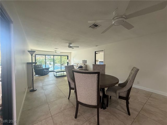 2208 Plaza Del Puerto, Las Vegas, NV 89102