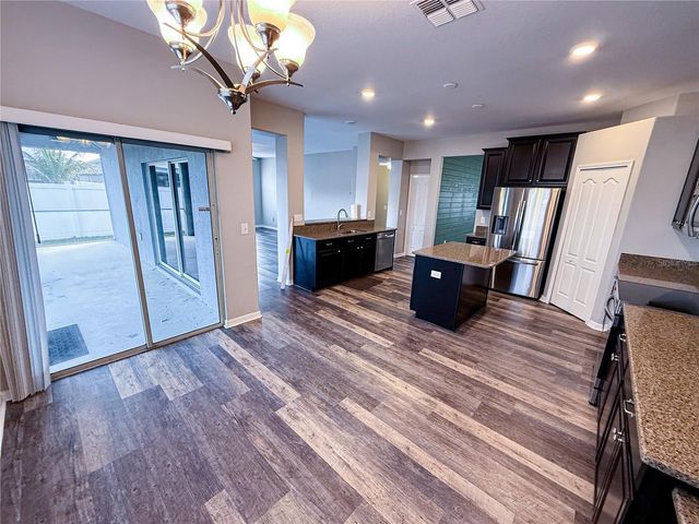 909 MEADOW GLADE DRIVE, Ruskin, FL 33570