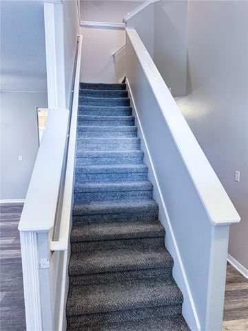 909 MEADOW GLADE DRIVE, Ruskin, FL 33570