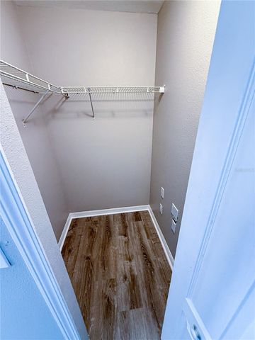 909 MEADOW GLADE DRIVE, Ruskin, FL 33570