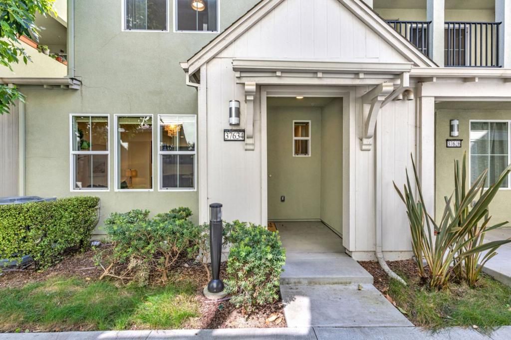 37634 Cape Cod Road, Newark, CA 94560