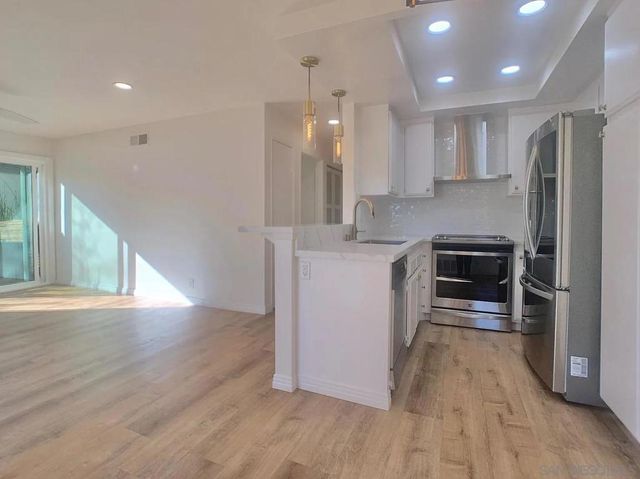 8795 Gilman Dr C, San Diego, CA 92037