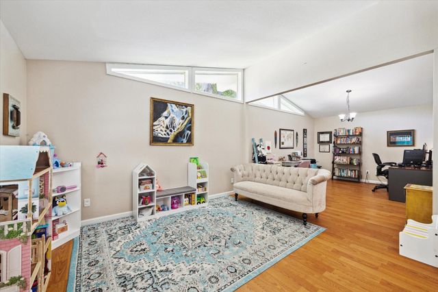 1515 Durango Drive, Houston, TX 77055