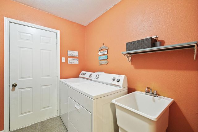 1515 Durango Drive, Houston, TX 77055