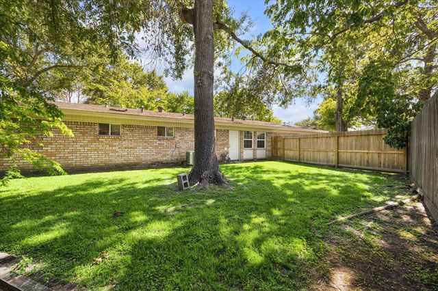 1515 Durango Drive, Houston, TX 77055