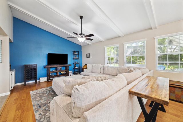 1515 Durango Drive, Houston, TX 77055