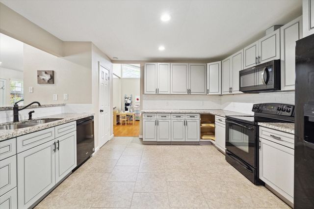 1515 Durango Drive, Houston, TX 77055