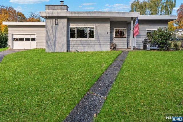 45 Ballentine Drive, North Haledon, NJ 07508