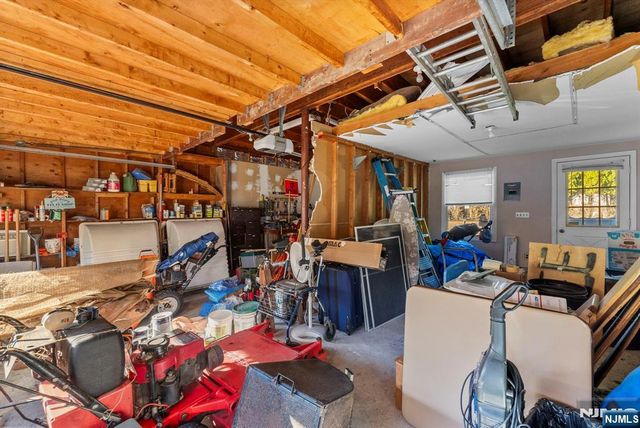 45 Ballentine Drive, North Haledon, NJ 07508