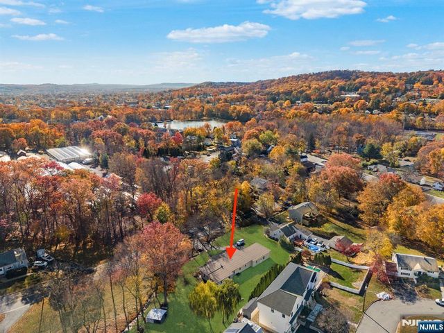 45 Ballentine Drive, North Haledon, NJ 07508