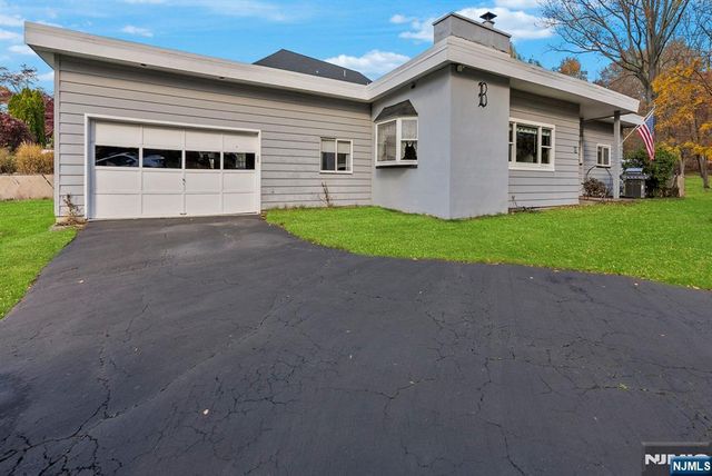 45 Ballentine Drive, North Haledon, NJ 07508