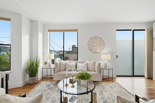 2401 44th Avenue 1, San Francisco, CA 94116