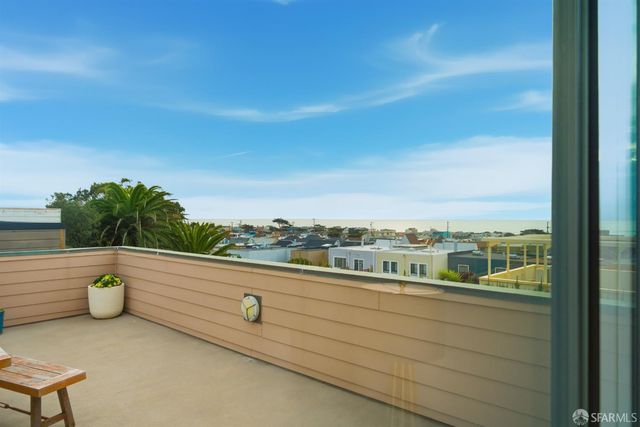 2401 44th Avenue 1, San Francisco, CA 94116