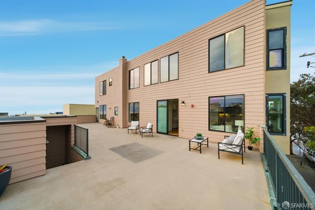 2401 44th Avenue 1, San Francisco, CA 94116