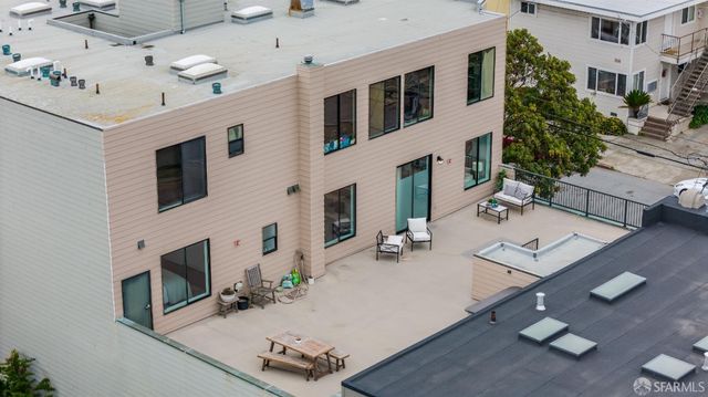 2401 44th Avenue 1, San Francisco, CA 94116