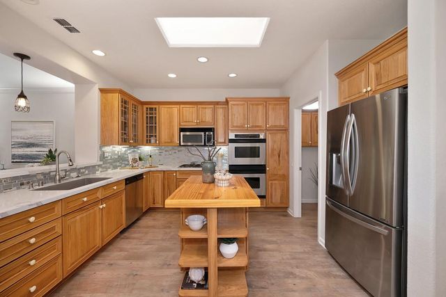 6014 Timberlodge Ln, Roseville, CA 95747