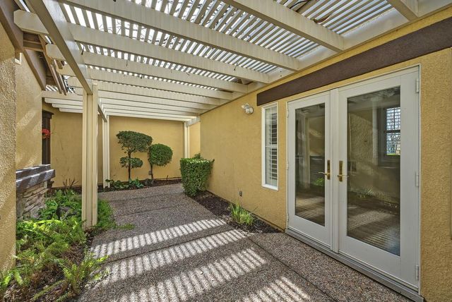 6014 Timberlodge Ln, Roseville, CA 95747