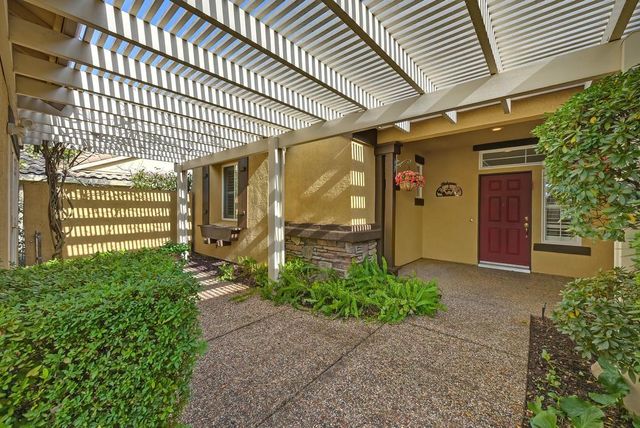 6014 Timberlodge Ln, Roseville, CA 95747