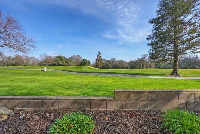 6014 Timberlodge Ln, Roseville, CA 95747