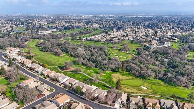 6014 Timberlodge Ln, Roseville, CA 95747