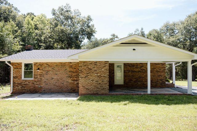 291 Knight Road, Broadway, NC 27505