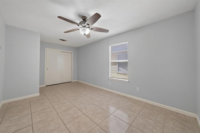 11811 Fossil Rock Lane, Houston, TX 77034