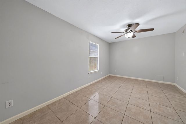 11811 Fossil Rock Lane, Houston, TX 77034