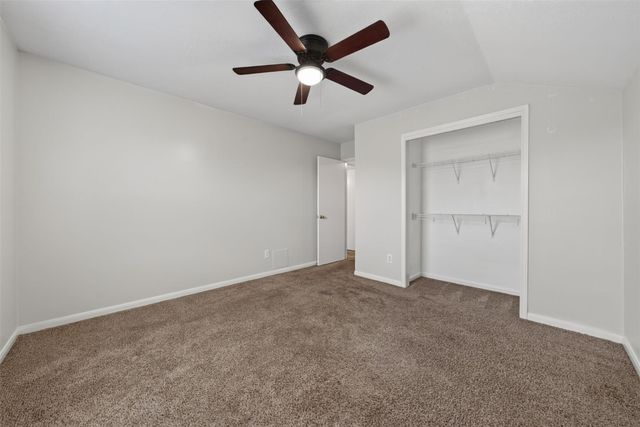11811 Fossil Rock Lane, Houston, TX 77034