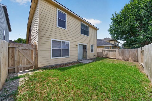 11811 Fossil Rock Lane, Houston, TX 77034