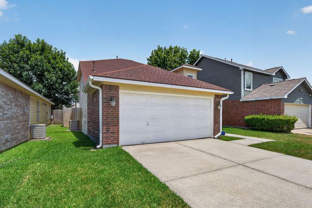 11811 Fossil Rock Lane, Houston, TX 77034