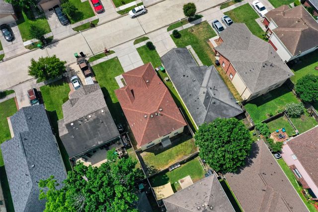 11811 Fossil Rock Lane, Houston, TX 77034