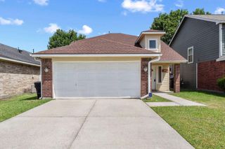 11811 Fossil Rock Lane, Houston, TX 77034