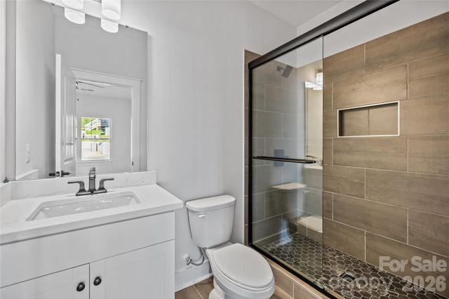 605 E Robinson Street, Dallas, NC 28034