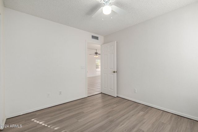 3025 E WOODLAND Drive, Phoenix, AZ 85048