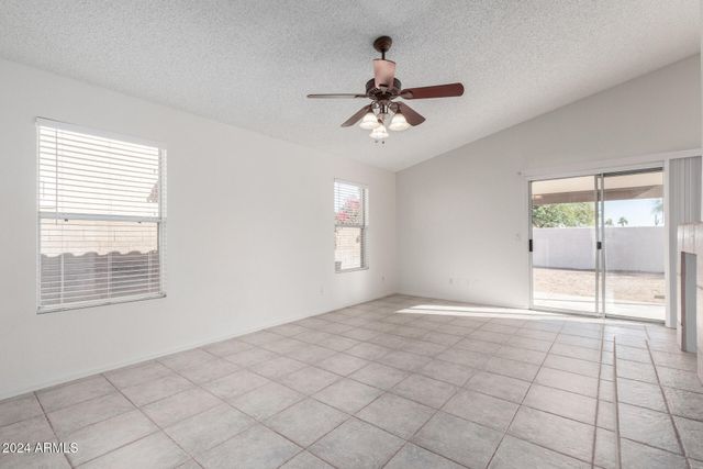 3025 E WOODLAND Drive, Phoenix, AZ 85048
