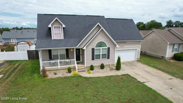 202 White Blossom Dr, Shepherdsville, KY 40165