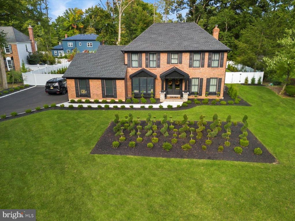 9 WOOD LAKE CT, NORTH BRUNSWICK, NJ 08902 — photo 2