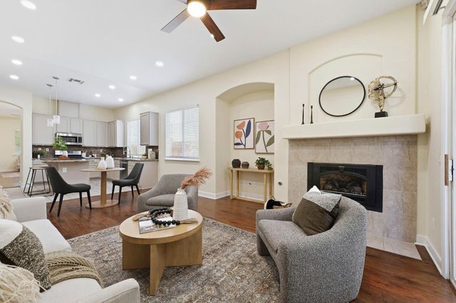 681 Eastbrook Cir, Sacramento, CA 95835