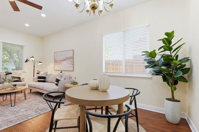 681 Eastbrook Cir, Sacramento, CA 95835