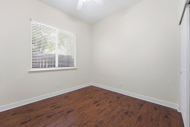 681 Eastbrook Cir, Sacramento, CA 95835